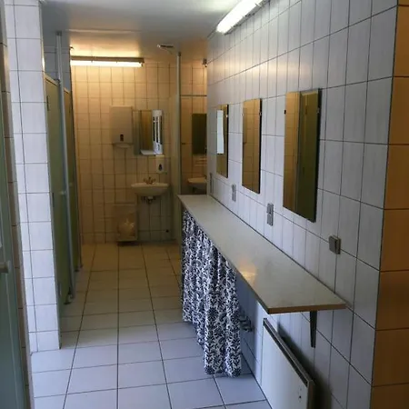 & Κάμπινγκ *