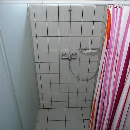 & * Lønstrup